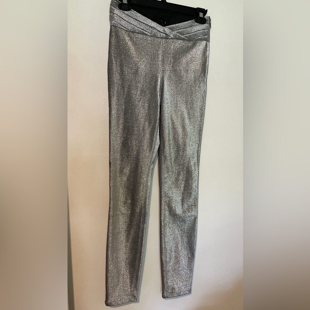 Kyle by RTA Shimmering Silver Leggings Size 24
